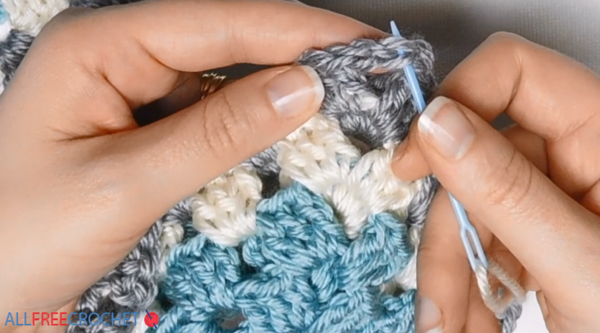 How to Use a Yarn Needle How to Use a Yarn Needle