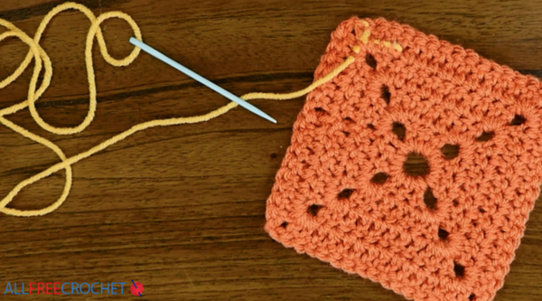 How to Weave in Ends (Crochet) How to Weave in Ends (Crochet)