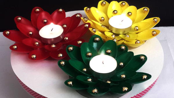 DIY Christmas Candle Holders DIY Christmas Candle Holders