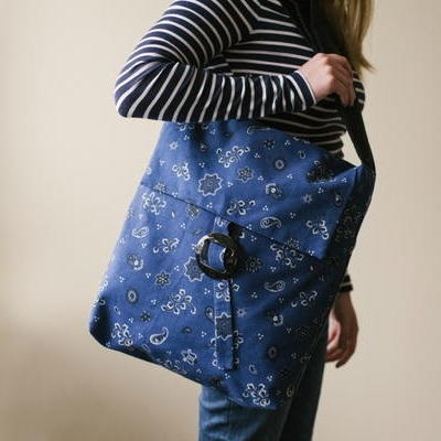 10-Minute Messenger Bag 10-Minute Messenger Bag