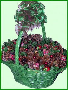 Christmas Pine Cone Basket | FaveCrafts.com