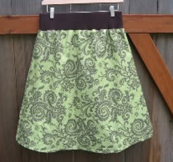 Maternity Skirt Tutorial | AllFreeSewing.com