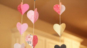 Happy Hanging Hearts | AllFreeHolidayCrafts.com