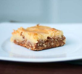 Butter Pecan Cake Mix Squares | RecipeLion.com