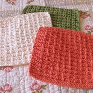 12 Knit Dishcloth Patterns for Beginners | AllFreeKnitting.com