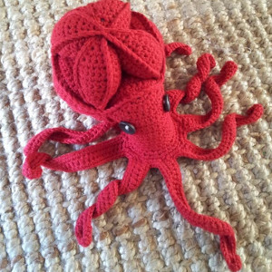 crochet puzzle octopus ball pattern amish olive patterns animal dedri uys tutorials ravelry squids animals lookatwhatimade amigurumi allfreecrochet baby bucket