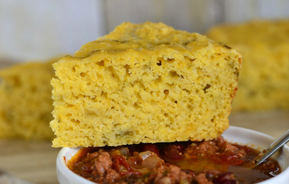 Green Chile Cheese Mexican Cornbread