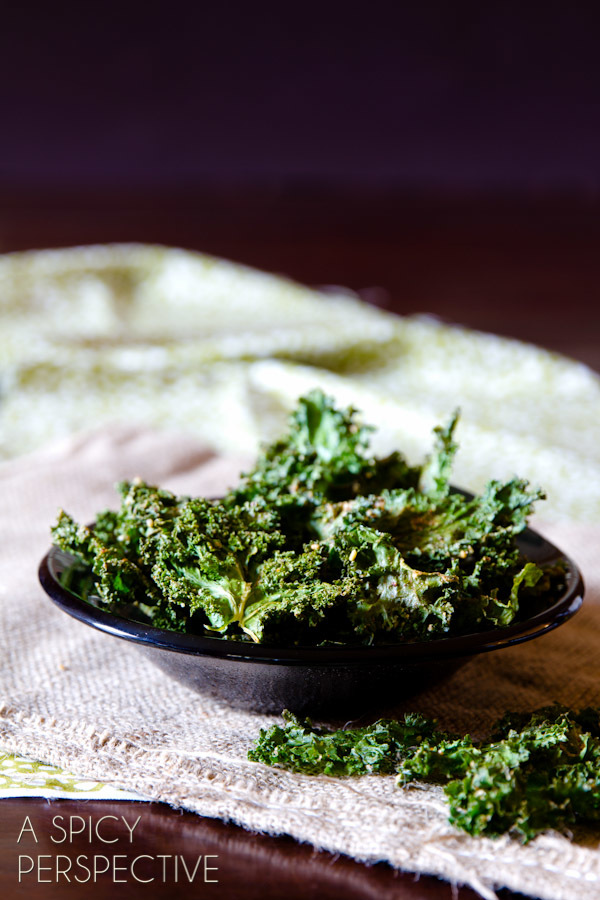 Zesty Baked Kale Chips 2289