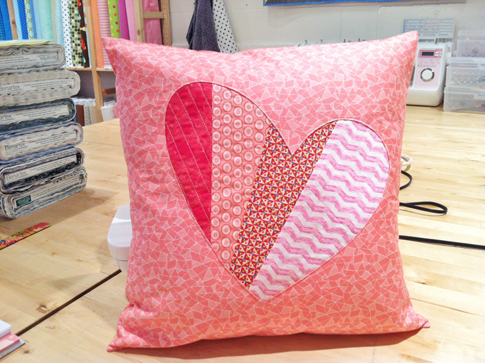 patchwork-love-diy-pillow-allfreesewing