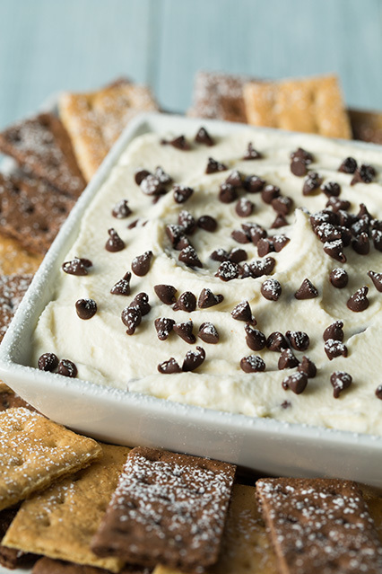 Cannoli Party Dip | TheBestDessertRecipes.com