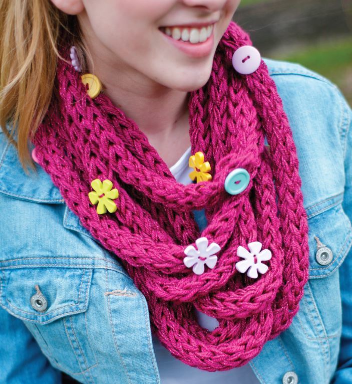 Button Love Scarf AllFreeKnitting.com