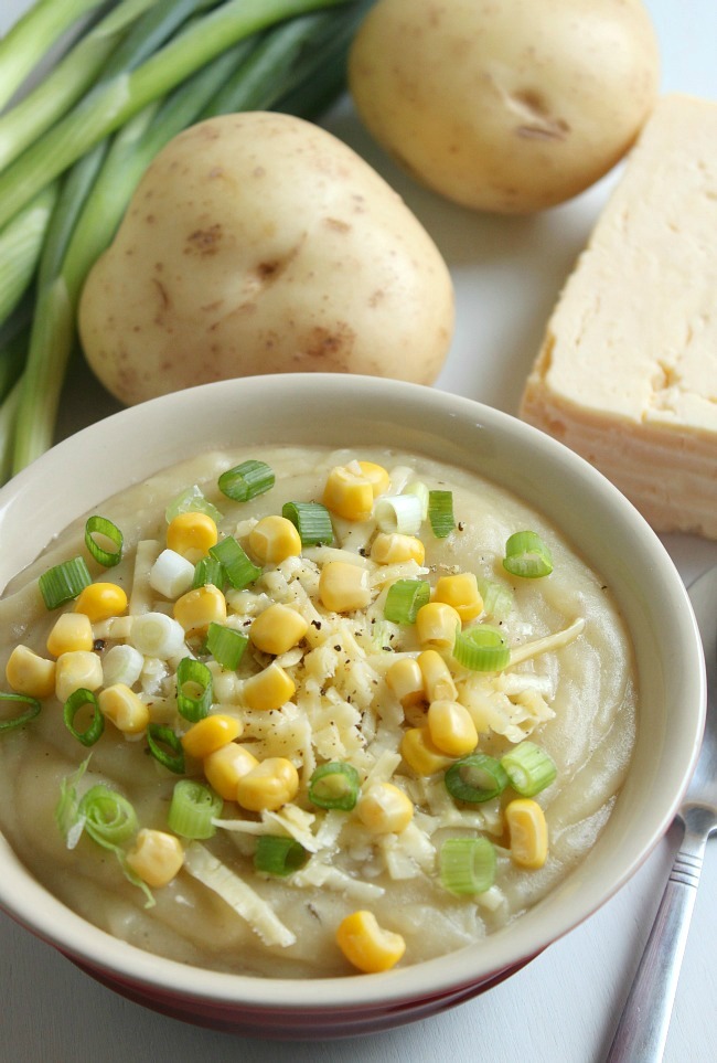 Slow Cooker Loaded Baked Potato Soup