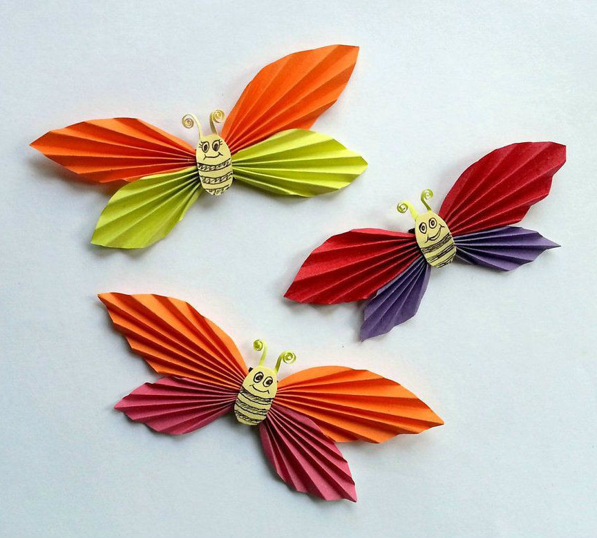 Sweet Smiling Paper Butterflies | AllFreePaperCrafts.com