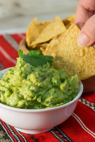 Chipotle Guacamole Copycat | AllFreeCopycatRecipes.com