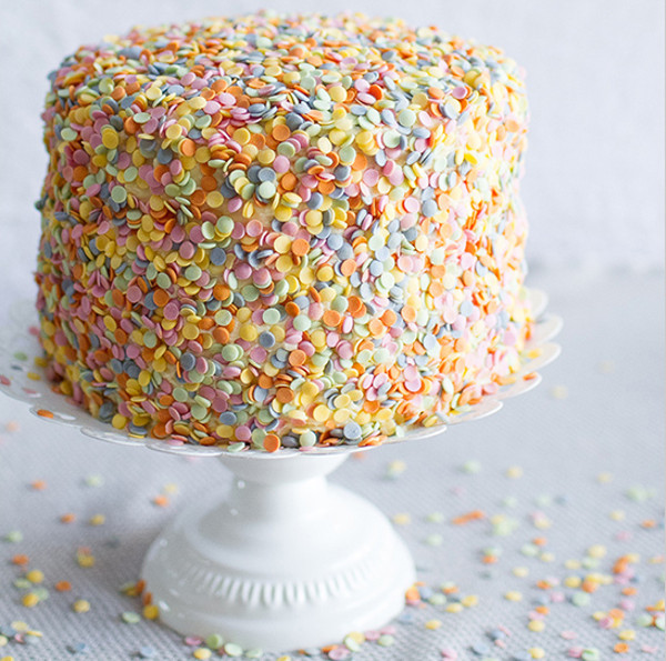 Confetti Explosion Wedding Cake | AllFreeDIYWeddings.com