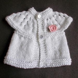 Jan 05, · Knit Baby Cardigan and Matching Hat Knitting Pattern Cute textured vest and hat set free knitting pattern for babies ages 1,3 and 6 months old in 4ply yarn! Striped Baby Vest Size: 1/3 – 6/9 – 12/18 months (2 – 3/4) years.Free striped baby vest free knitting pattern in 4/5ply yarn.McDreamy Jumper.