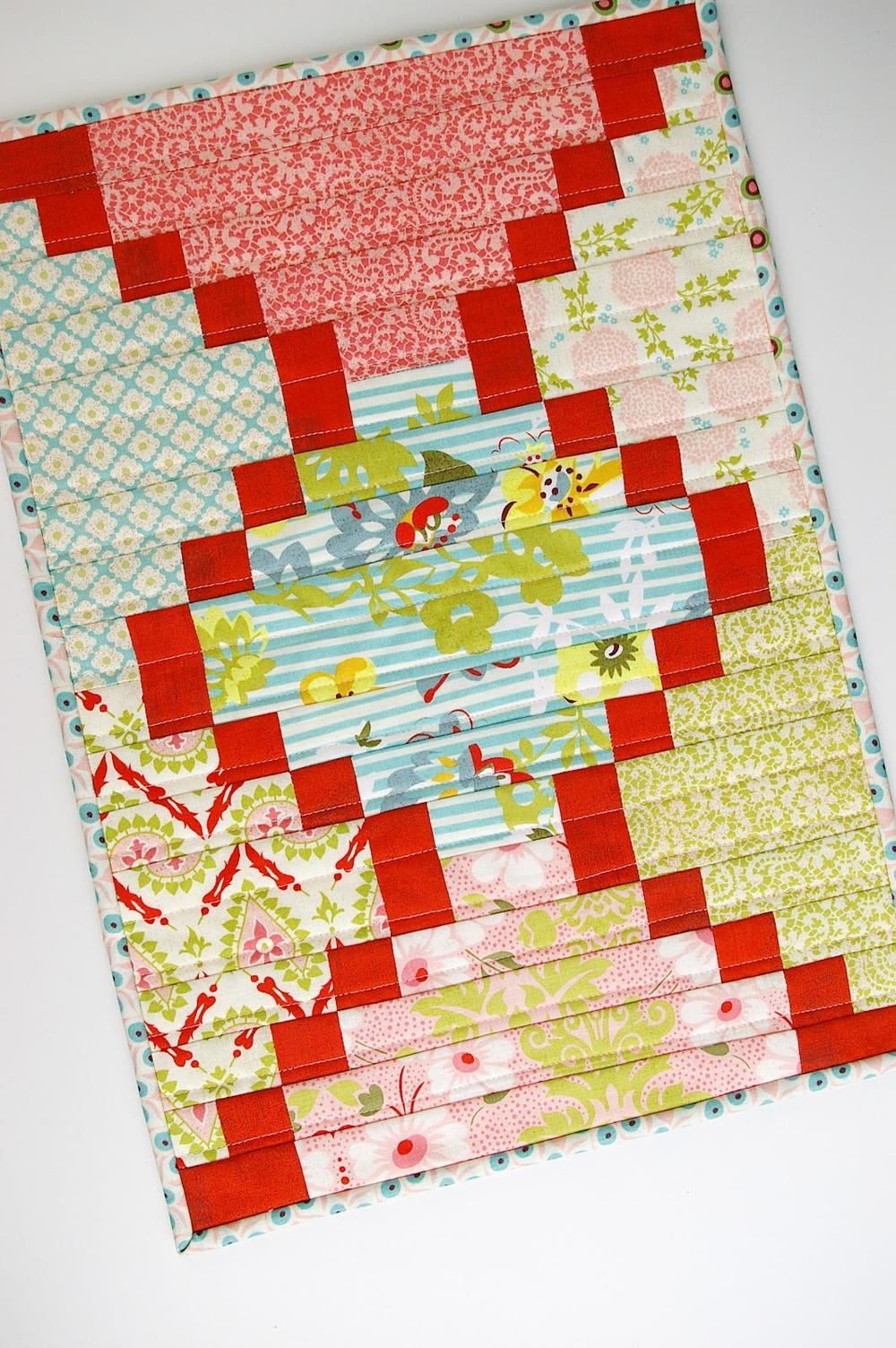 Horse vacanza feriado petersburg russie carriage corinthia ginhoux voyages carruagem cavalo ensolarado yoke diapositive Free Bargello Quilt Patterns | FaveQuilts.com