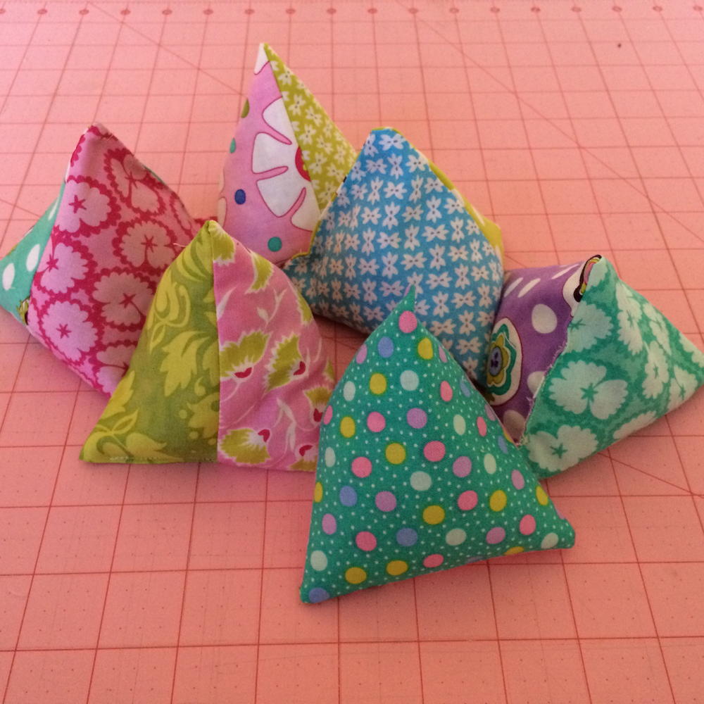 Sew A Gorgeous Set Of Pattern Weights AllFreeSewing Sew A Gorgeous Set Of Pattern Weights AllFreeSewing