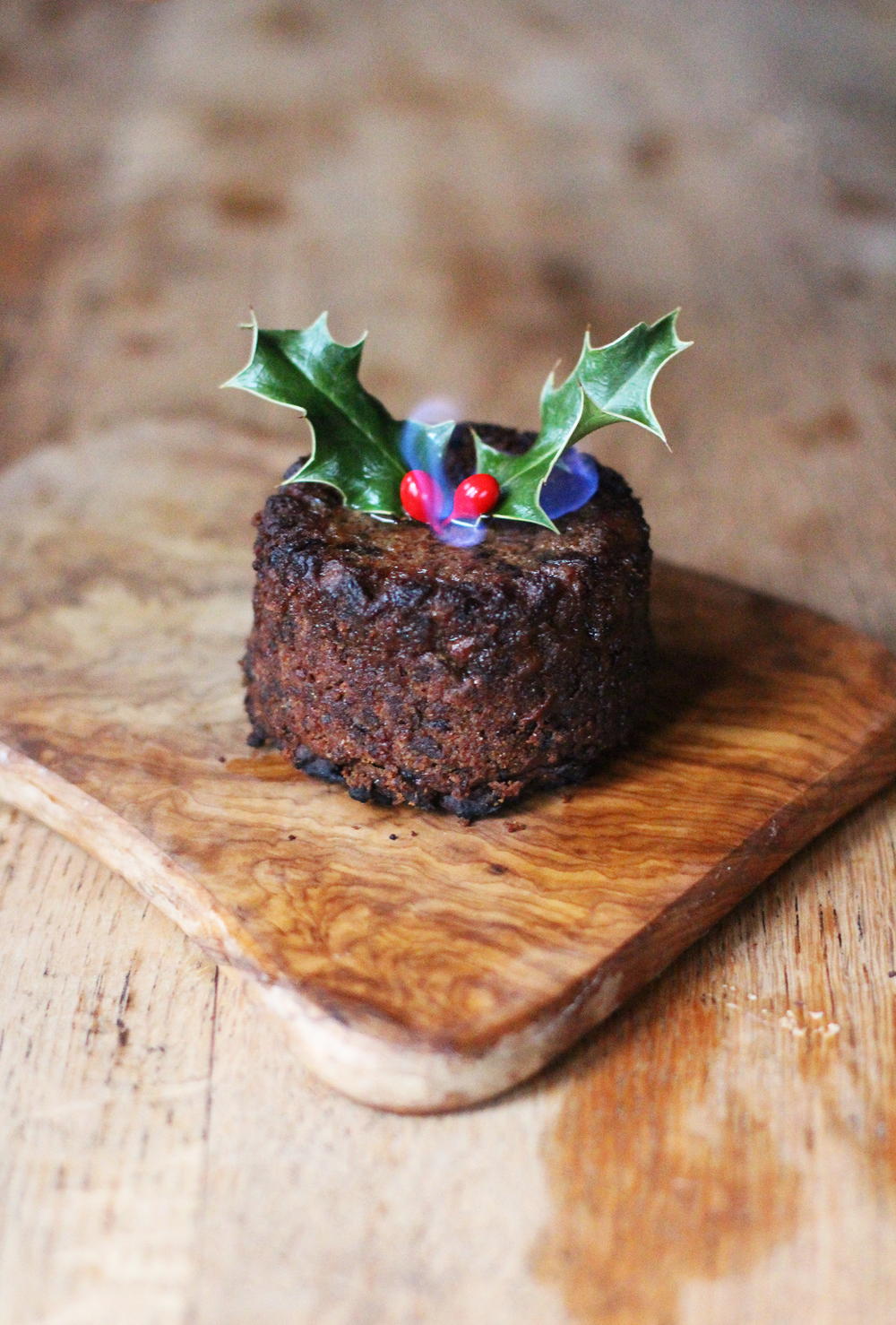 Traditional Christmas Pudding Cakes | FaveHealthyRecipes.com