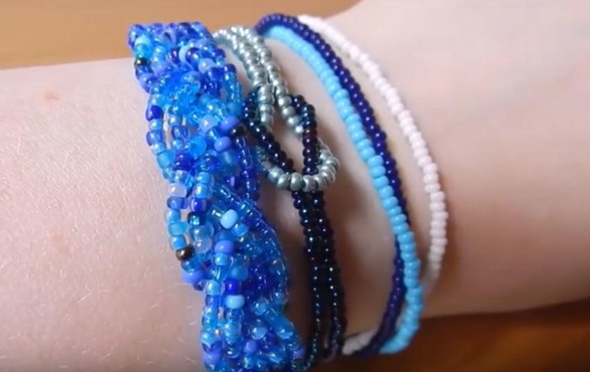 Three Seed Bead Bracelet Patterns AllFreeJewelryMaking three-seed-bead-bracelet-patterns-allfreejewelrymaking