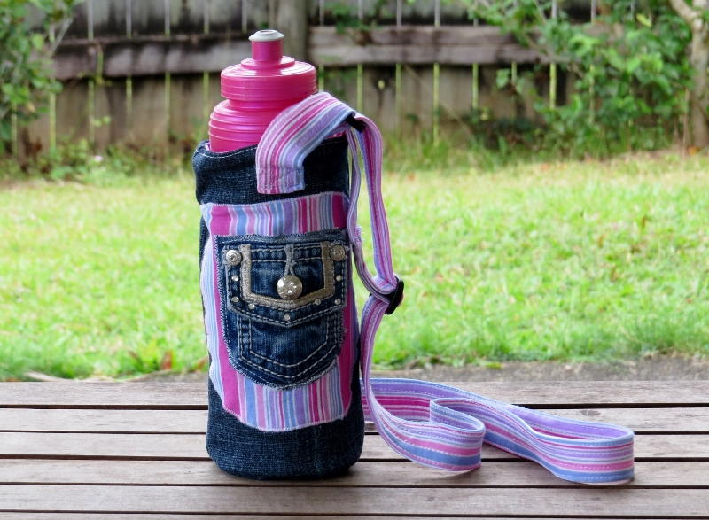 adjustable-water-bottle-bag-allfreesewing