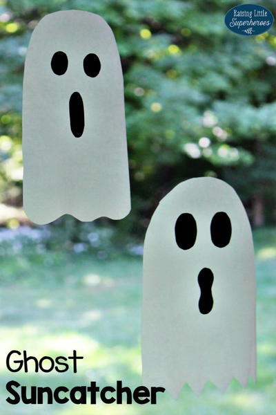 Spooktacular Ghost Suncatcher Craft | AllFreeKidsCrafts.com