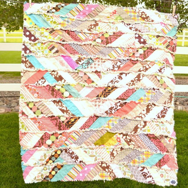 Autumn Scrappy Rag Quilt Pattern_ExtraLarge700_ID 1235920