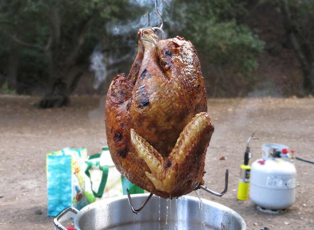 how to fry a turkey diyideacenter com how to fry a turkey diyideacenter com