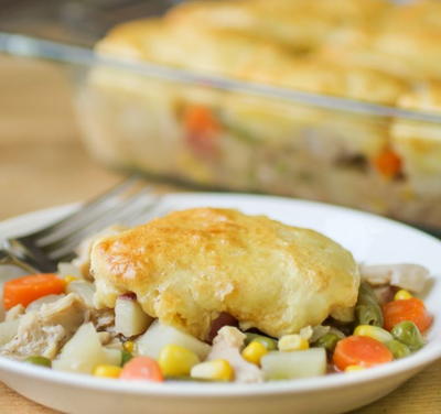 Chicken Gravy and Biscuits | AllFreeSlowCookerRecipes.com