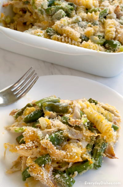 Leftover Turkey Pasta Casserole | RecipeLion.com