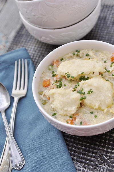 Slow Cooker Bisquick Chicken And Dumplings | RecipeLion.com