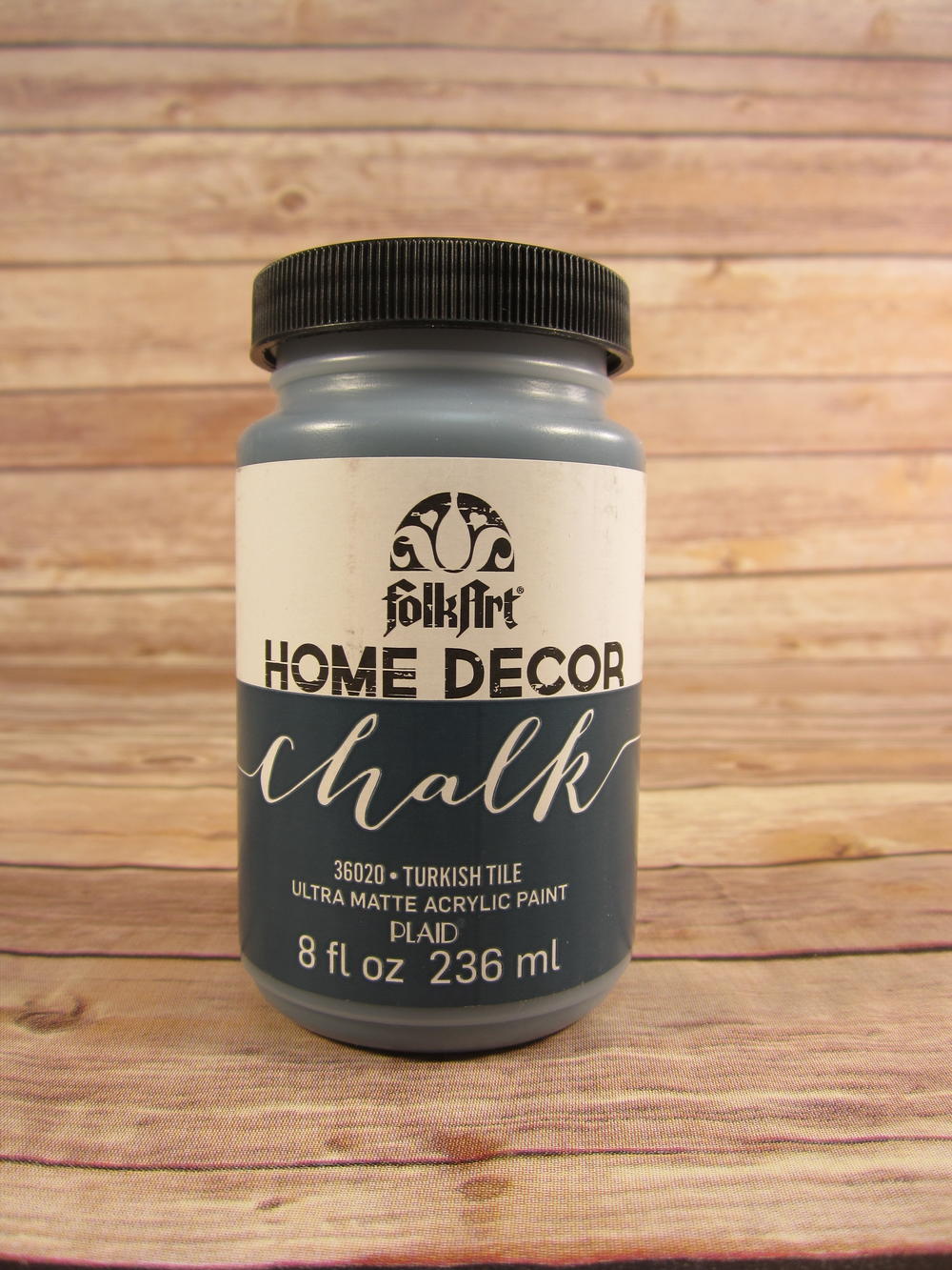 Folk Art Home Decor Chalk Paint FaveCrafts Com   Folkart Chalk Paint2 ExtraLarge1000 ID 1335643 