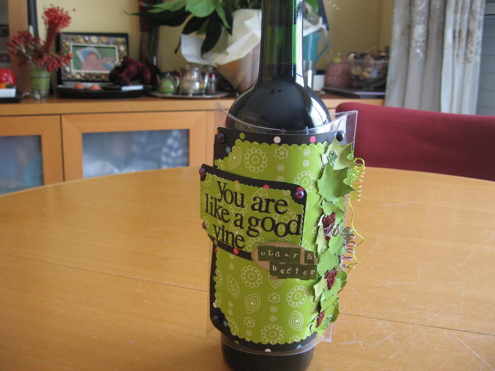 11 ways to learn how to wrap wine bottles favecrafts com 11 ways to learn how to wrap wine bottles favecrafts com