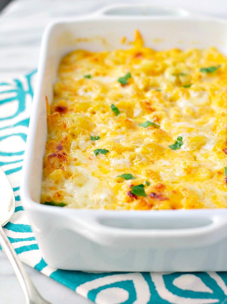 Dump And Bake Overnight Macaroni And Cheese | RecipeLion.com