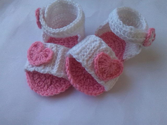 Amandacrochets basketweave knittingparadise Baby Sandal Crochet Pattern | FaveCrafts.com