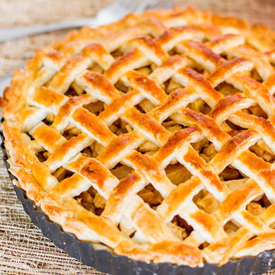 Classic American Apple Pie Recipe | AllFreeCopycatRecipes.com