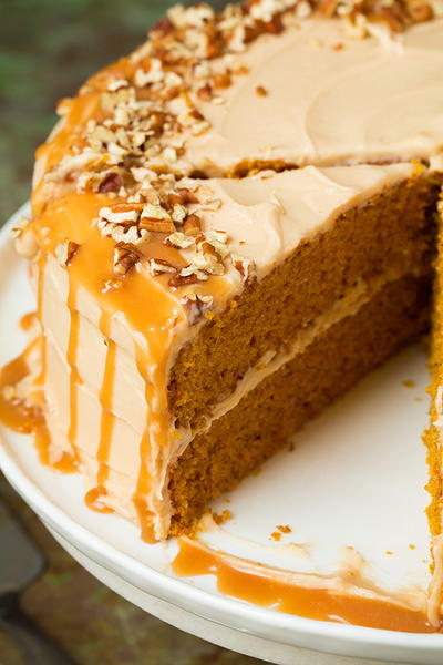 Browned Butter Pumpkin Cake | RecipeLion.com