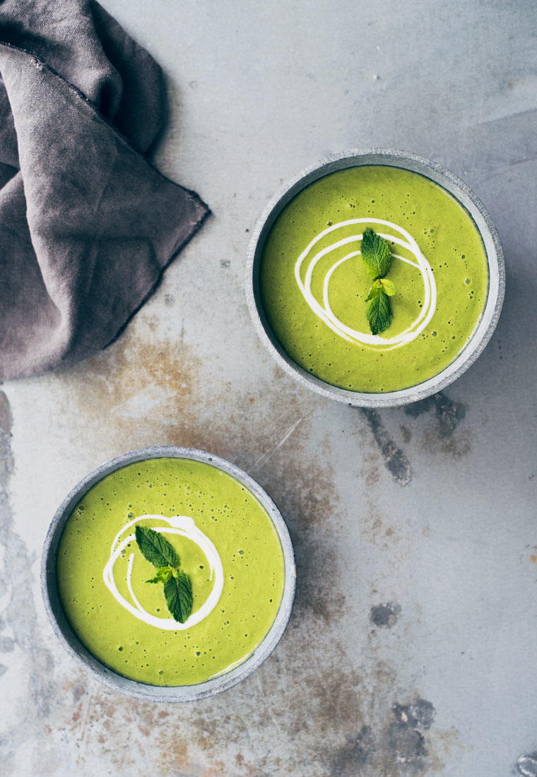 Summer Chilled Green Gazpacho Soup | FaveHealthyRecipes.com