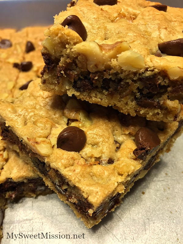 chocolate chip cookie bars with cake mix