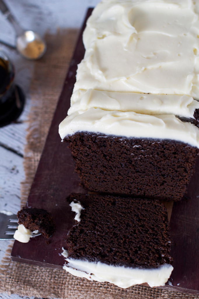 sticky-gingerbread-cake-recipelion