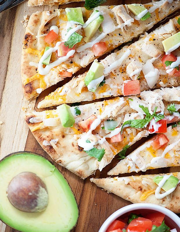 Chili's Copycat Grilled Chicken Flatbread