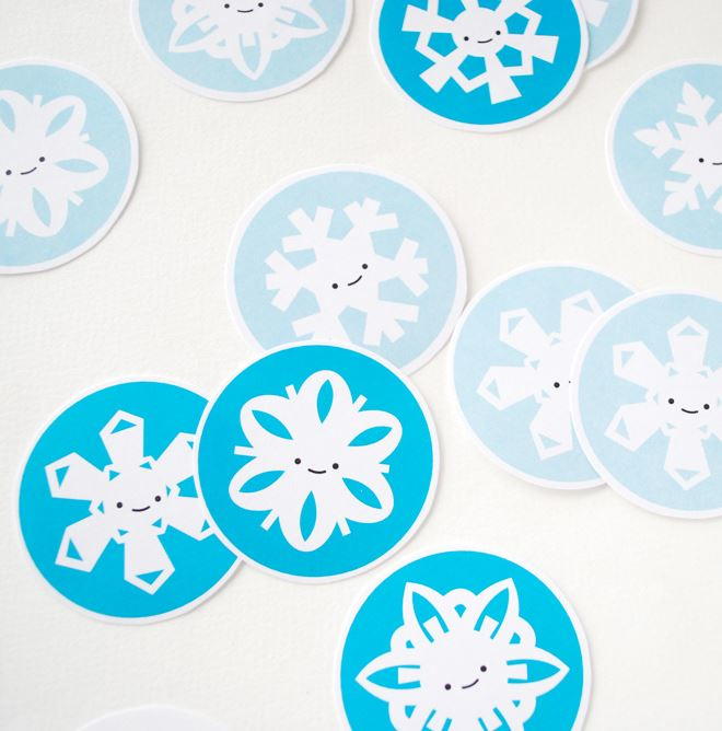 Snowflake Pattern Printable Memory Game AllFreeChristmasCrafts Snowflake Pattern Printable Memory Game AllFreeChristmasCrafts