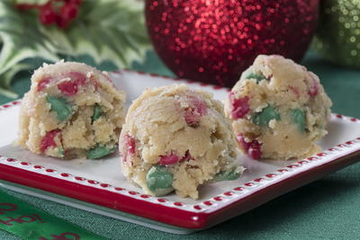 Christmas-Cookie-Dough-Balls_ArticleImage-CategoryPage_ID-1980163.jpg?v=1980163