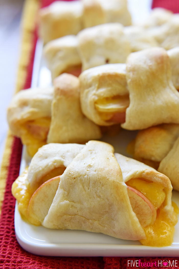 Cheddar Apple Pie Crescent Rolls | TheBestDessertRecipes.com