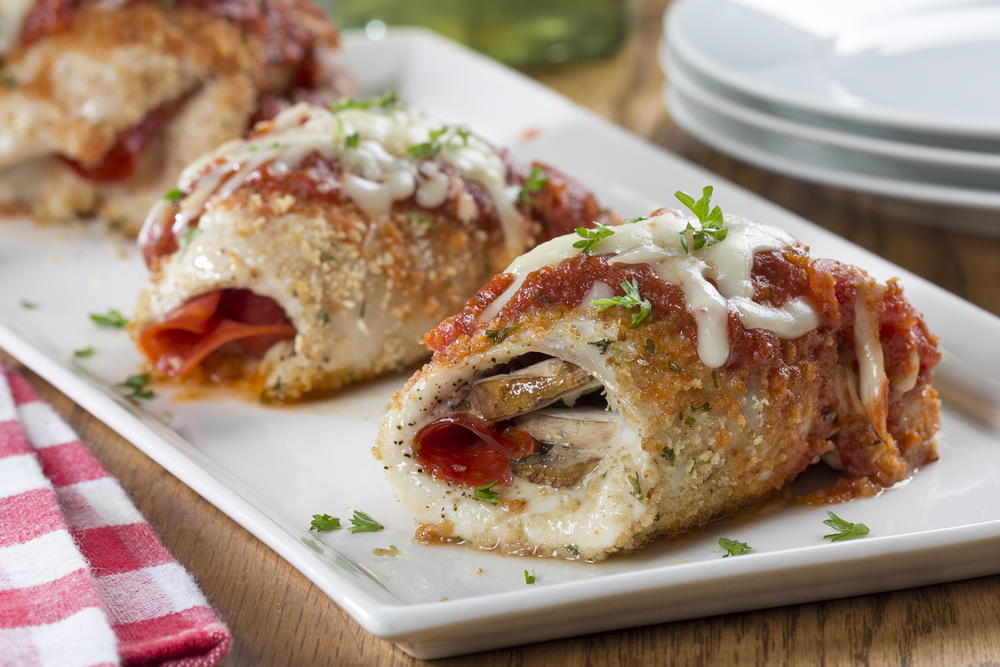 Pizza-Stuffed Chicken | EverydayDiabeticRecipes.com