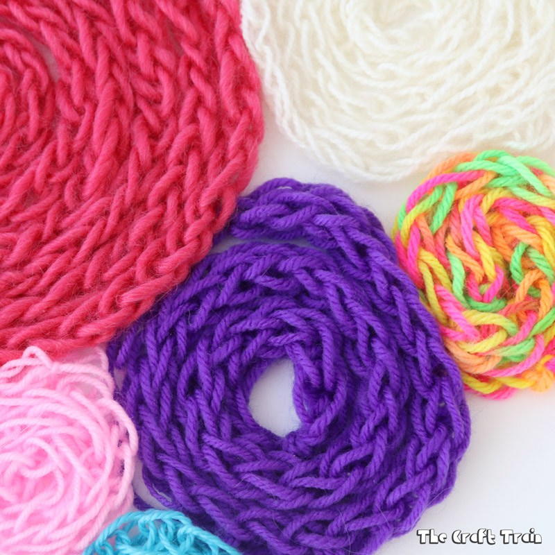 Fabulous Finger Knitting for Beginners | AllFreeKidsCrafts.com