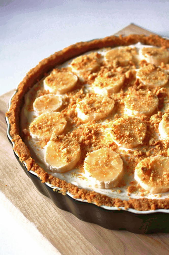 15 old-fashioned christmas candy recipes Old-Fashioned Banana Cream Pie | TheBestDessertRecipes.com