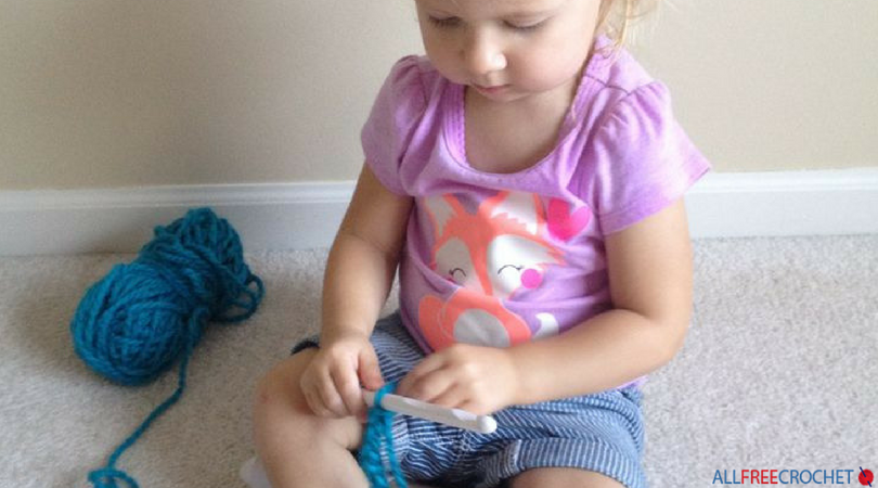 How to Teach a Child to Crochet + 10 Crochet Projects for Kids ...