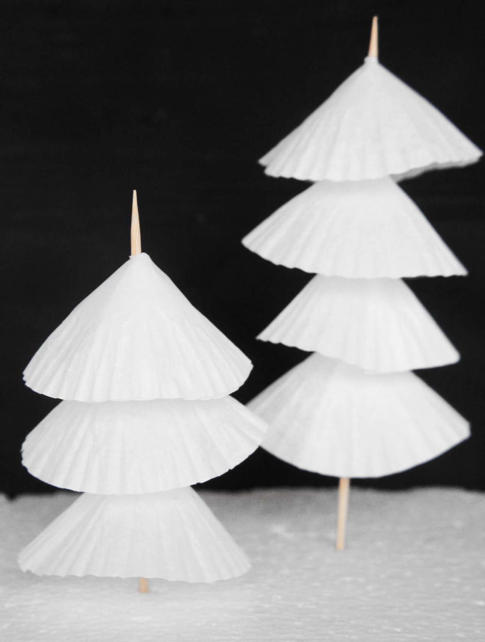 Paper Christmas Tree DIY Decorations | DIYIdeaCenter.com