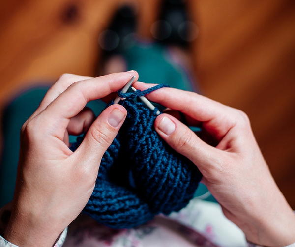 The 5 Knitting Styles (And How to Knit Them)